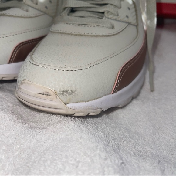 Women Air Max 90 Ultra SE “ Light bone”- Size 7 - Picture 5 of 9